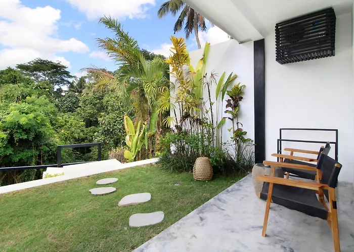 Jungle's Door By Is Simple Villa